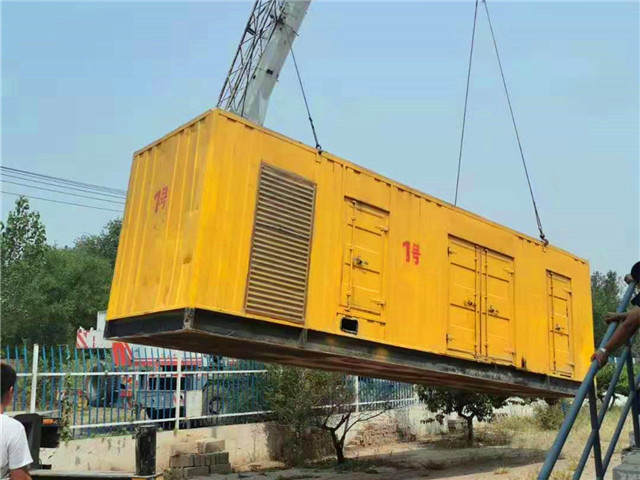 单县300KW柴油发电机组油耗是多少？